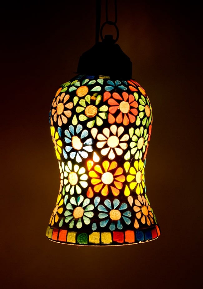 吊り下げモザイクランプ - 壺形 (直径:約13cm) 6 - 類似商品に灯りを灯してみました！幻想的で美しいです。