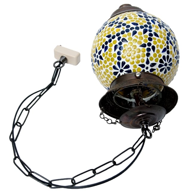 吊り下げモザイクランプ - しずく形 (直径:約12cm)の商品写真 7枚目 取り付け完成時の内側はこうなっております。最後に電球を取り付けてセッティングは完了です。(写真は商品例です。)