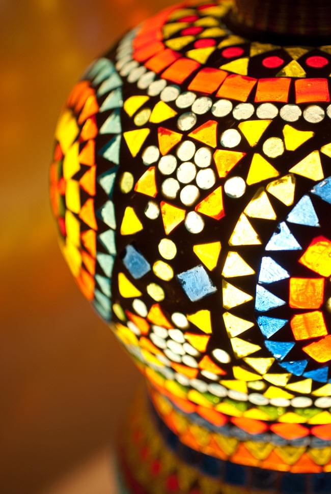 吊り下げモザイクランプ - 壺型(直径:約22cm)の商品写真 4枚目 アップです