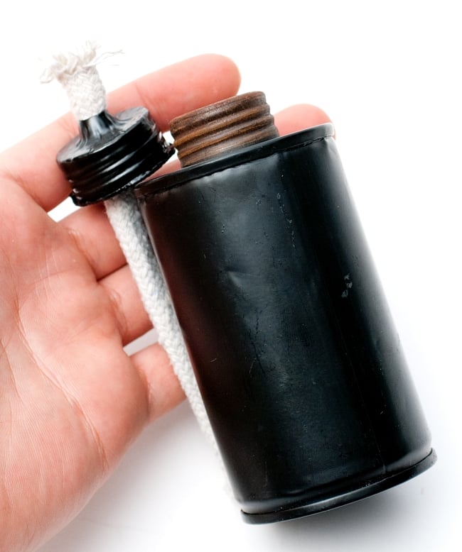 ［118cm］バンブートーチ キャンプなどのアウトドアへ！竹製のたいまつ 10 - このくらいのサイズ感になります