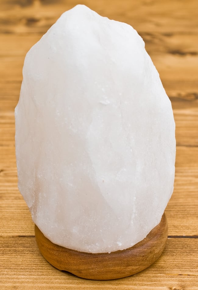 ［一点もの］岩塩ランプ - しずく形 (直径:約12cm) 2 - 別の角度から見てみました。