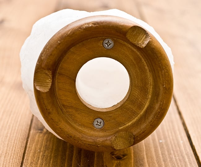 ［一点もの］岩塩ランプ - しずく形 (直径:約12cm) 6 - 裏側はこのようになっております。