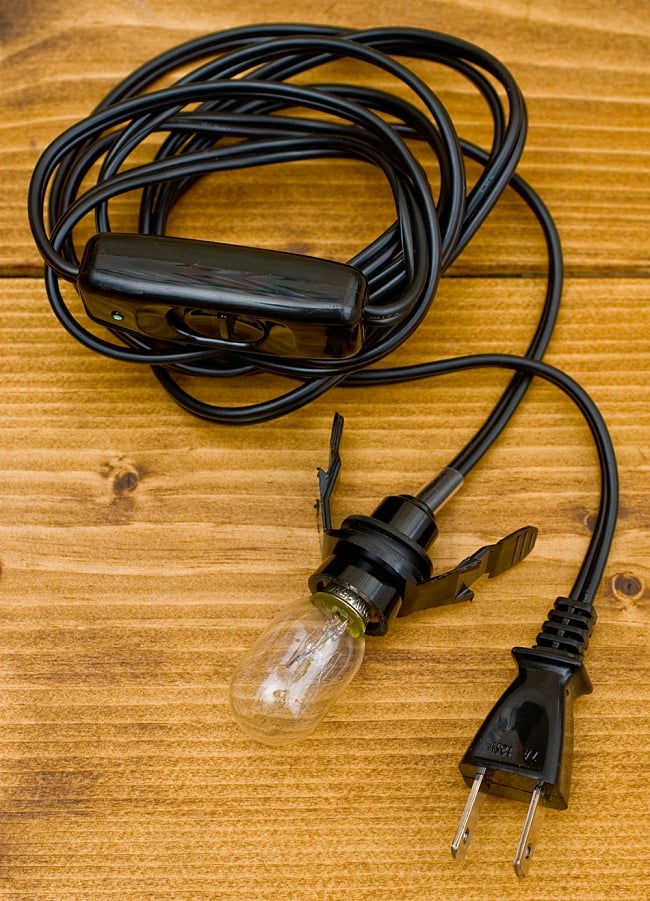 ［一点もの］岩塩ランプ - しずく形 (直径:約12cm) 7 - 付属のコードです。