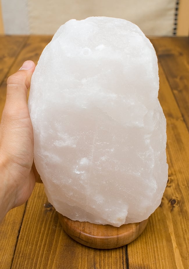 一点もの]ヒマラヤの岩塩ランプ【大：4-5Kg】 の通販[送料無料 