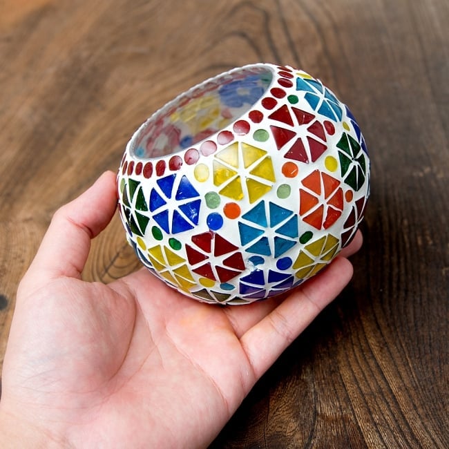 ホワイトモザイクキャンドルホルダー - 朝顔 8 - このくらいのサイズ感になります