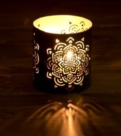 幾何学模様の透かし彫りが美しいマンダラランプ[高さ:8cm:No185175] - サブ3