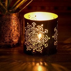 幾何学模様の透かし彫りが美しいマンダラランプ[高さ:8cm:No185175](ID-LAMP-263)