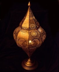【66cm】モロッコスタイル　スタンド型LEDキャンドルランタン【ロウソク風LEDキャンドル付き】の商品写真