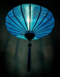 ベトナム伝統のホイアン・ランタン(提灯) - 薄ひし形(大) - サブ3