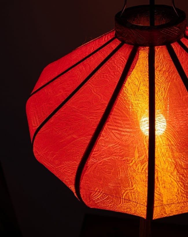 ベトナム伝統のホイアン・ランタン(提灯) - 薄ひし形（中） 5 - 角度を変えてみてみました。