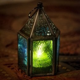 モロッコスタイルの透かし彫りLEDキャンドルランタン【ロウソク風LEDキャンドル付き】 約10.5×6cm(ID-LAMP-311)
