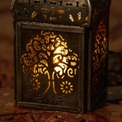モロッコスタイルの透かし彫りLEDキャンドルランタン【ロウソク風LEDキャンドル付き】約11.5×5.5cm - サブ2
