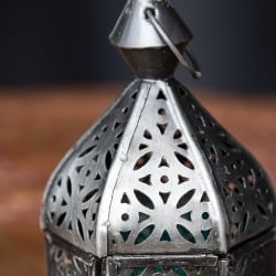 モロッコスタイルの透かし彫りLEDキャンドルランタン〔ロウソク風LEDキャンドル付き〕 - 〔ブルー〕約14×6.5cm - サブ5