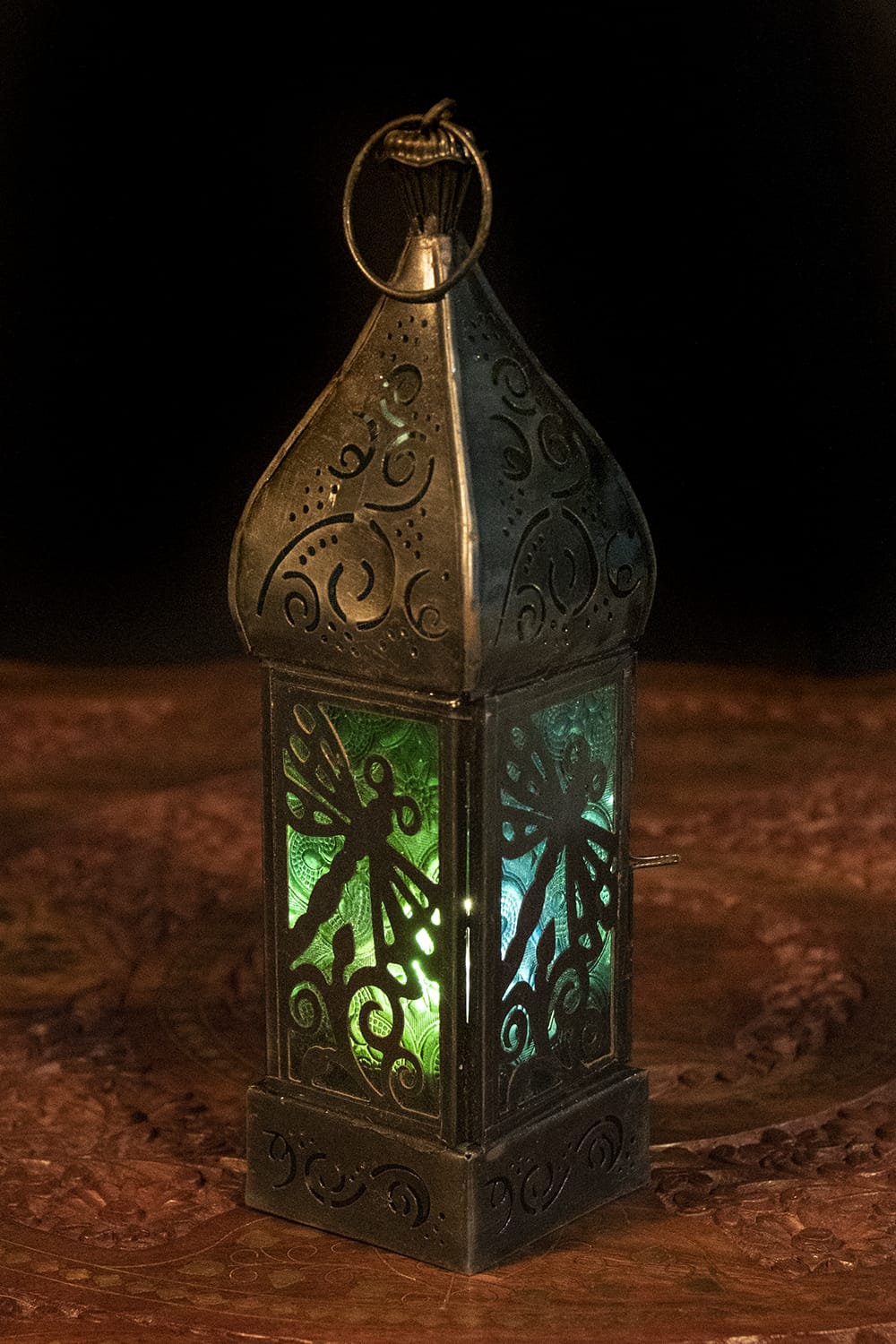 モロッコスタイルの透かし彫りLEDキャンドルランタン〔ロウソク風LEDキャンドル付き〕 〔ブルー＆グリーン〕約22.5×6cm の通販 