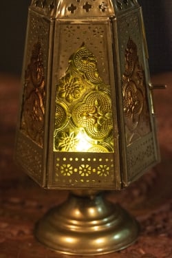 モロッコスタイルの透かし彫りLEDキャンドルランタン〔ロウソク風LEDキャンドル付き〕 - 〔オレンジ〕約21.5cm - サブ2