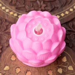 ゆらめく睡蓮の灯り 　ロウソク風LEDロータスキャンドルライト〔7cm×8cm〕 - レッド - サブ3