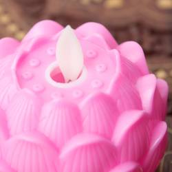 ゆらめく睡蓮の灯り 　ロウソク風LEDロータスキャンドルライト〔7cm×8cm〕 - レッド - サブ5