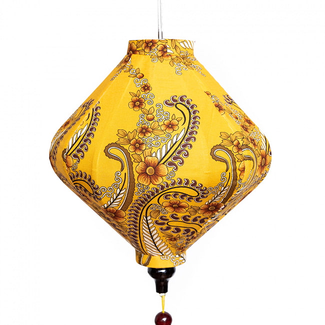 華やかな柄入り　ベトナム伝統のホイアン・ランタン〔提灯〕 - ダイヤ型〔アラベスク模様〕 8 - 柄入りなので雰囲気があります