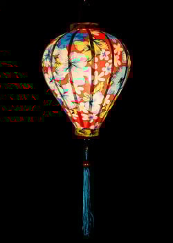 華やかな柄入り　ベトナム伝統のホイアン・ランタン〔提灯〕 - ほおずき型〔レトロ花模様〕 - サブ2