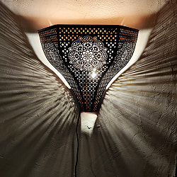 モロカンスタイルの壁掛け透し彫りランプ コーンタイプ - ブラック【限定入荷・再入荷なし】 - サブ2