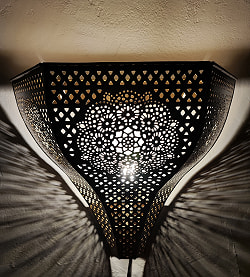 モロカンスタイルの壁掛け透し彫りランプ コーンタイプ - ブラス　アンティック【限定入荷・再入荷なし】 - サブ4