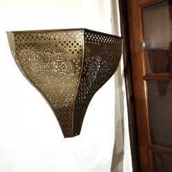 モロカンスタイルの壁掛け透し彫りランプ コーンタイプ - ブラス　アンティック【限定入荷・再入荷なし】