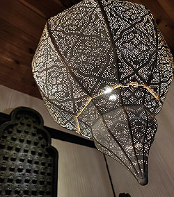 しずく型 モロカンスタイルのホワイトペンダントランプ - ニッケルアンティック【高さ：62cm 特大・限定入荷・再入荷なし】 - サブ4