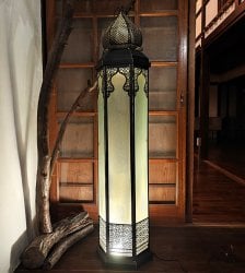 モロカンスタイルのフロアランプ - ブラック【高さ：121cm 特大・再入荷なし】