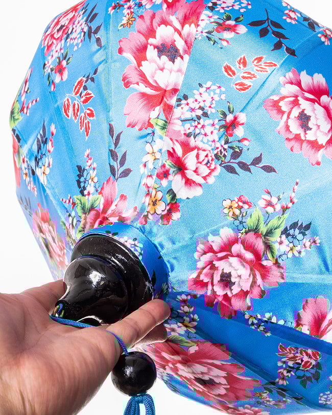 華やかな柄入り ベトナム伝統のホイアン・ランタン(提灯) - 薄ひし形〔牡丹模様青〕 11 - とても良い雰囲気ですね