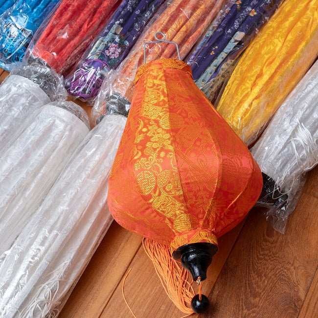 〔訳あり・イベント　業務用〕ホイアンランタン　小〜中サイズランダム　33個セット 3 - 一つ試しにくみたてた例です