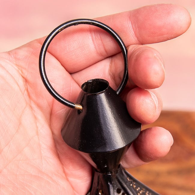 かぼちゃ形モロカンスタイルのペンダントランプ 高さ32cm 6 - 吊り下げができるようになっています。