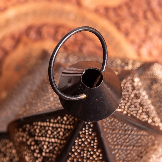 かぼちゃ形モロカンスタイルのペンダントランプ 高さ32cm 7 - こちらから配線を通す形になります。