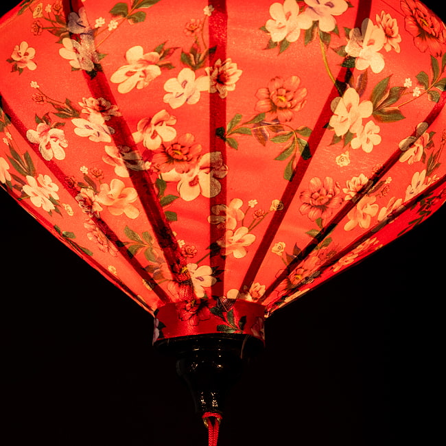 【3個セット】華やかな柄入り ベトナム伝統のホイアン・ランタン(提灯) - ダイヤ型〔レトロ小花模様〕 6 - 角度を変えてみてみました。