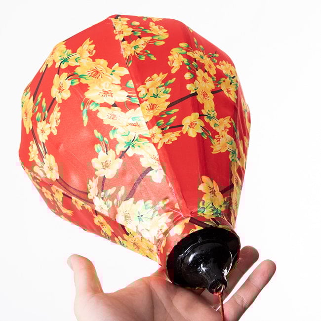 【3個セット】華やかな柄入り　ベトナム伝統のホイアン・ランタン〔提灯〕 - ほおずき型〔黄梅模様〕 12 - とても良い雰囲気ですね