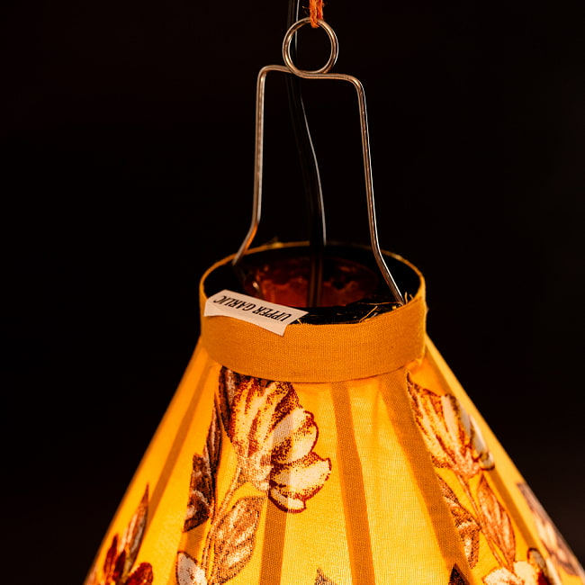 【5個セット】華やかな柄入り ベトナム伝統のホイアン・ランタン〔提灯〕 - ティアドロップ〔レトロ更紗模様〕 7 - 上からの写真です