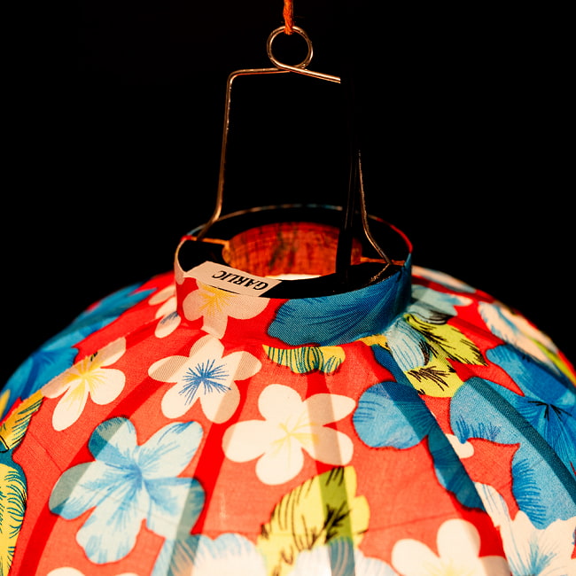 【5個セット】華やかな柄入り　ベトナム伝統のホイアン・ランタン〔提灯〕 - ほおずき型〔レトロ花模様〕 7 - 上からの写真です