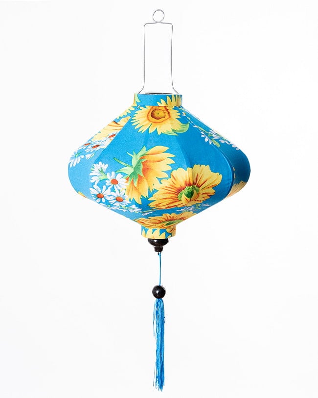 【5個セット】華やかな柄入り　ベトナム伝統のホイアン・ランタン(提灯) - 薄ひし形〔ひまわり模様〕 8 - 明るい場所での写真です