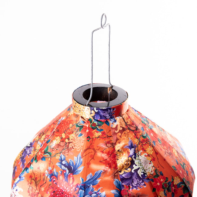 【5個セット】華やかな柄入り ベトナム伝統のホイアン・ランタン(提灯) - ダイヤ型〔菊椿模様〕 10 - 上部の写真です