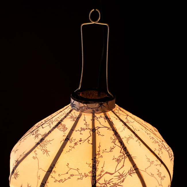 【5個セット】華やかな柄入り ベトナム伝統のホイアン・ランタン(提灯) - 薄ひし形〔歳寒三友〕 7 - 上からの写真です