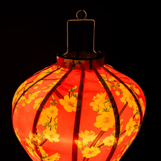 【5個セット】華やかな柄入り　ベトナム伝統のホイアン・ランタン〔提灯〕 - ほおずき型〔黄梅模様〕 7 - 上からの写真です