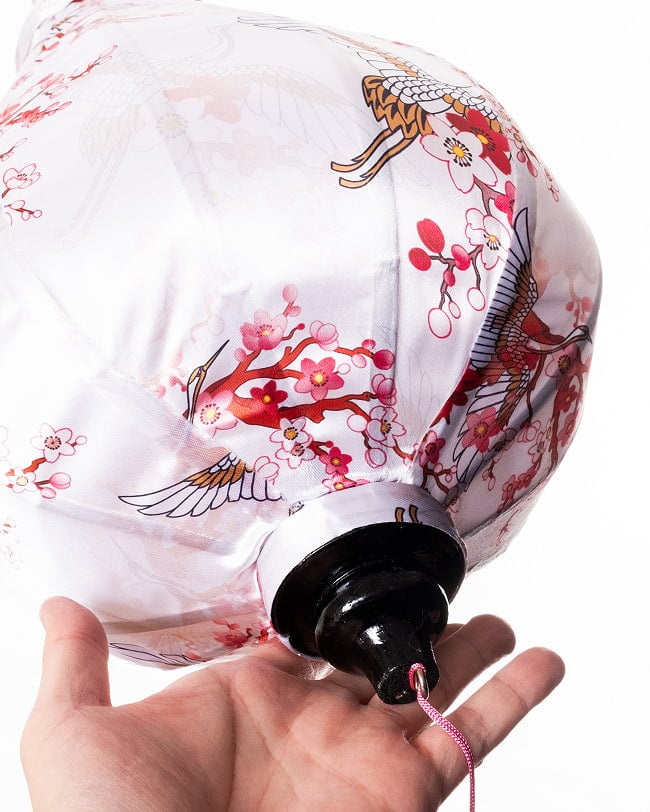 【5個セット】華やかな柄入り　ベトナム伝統のホイアン・ランタン〔提灯〕 - ティアドロップ〔鶴と梅の花模様〕 12 - とても良い雰囲気ですね