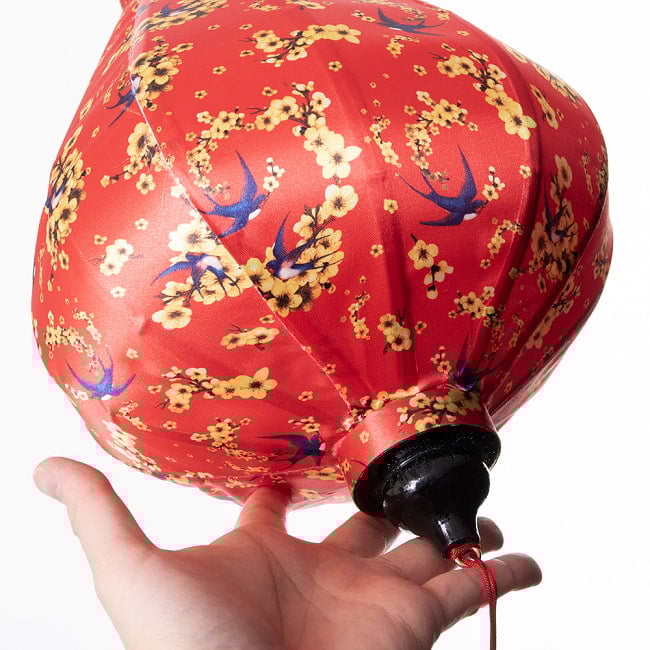 【5個セット】華やかな柄入り　ベトナム伝統のホイアン・ランタン〔提灯〕 - ティアドロップ〔燕と黄梅模様〕 12 - とても良い雰囲気ですね