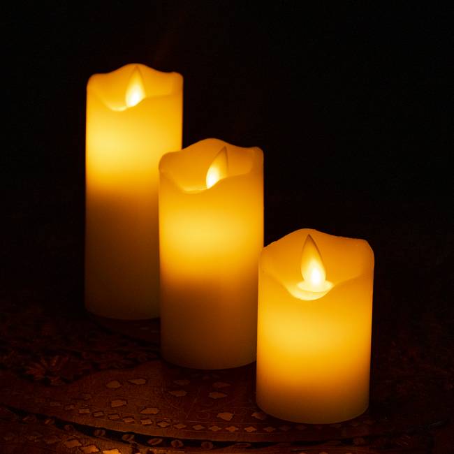 【5個セット】本物のロウで作られた　ゆらめく灯火 ロウソク風LEDキャンドルライト〔5cm×10cm〕 7 - サイズ違いがございます。