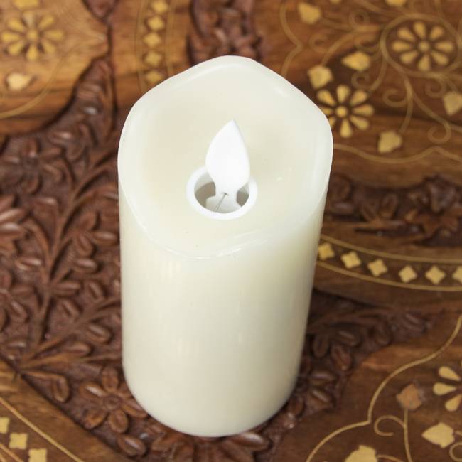 【10個セット】本物のロウで作られた　ゆらめく灯火 ロウソク風LEDキャンドルライト〔5cm×10cm〕 3 - リアルな質感を求め、周囲の部分は本物のロウで作られています。