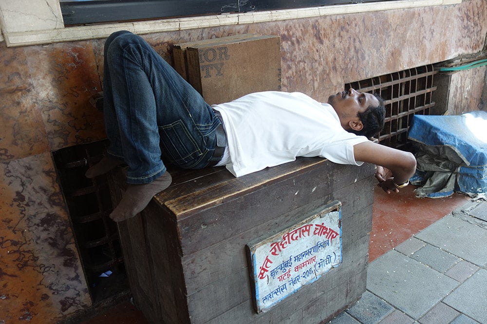 インドのラッピングボックス・小【Chimanlals】20枚目の下部説明写真です