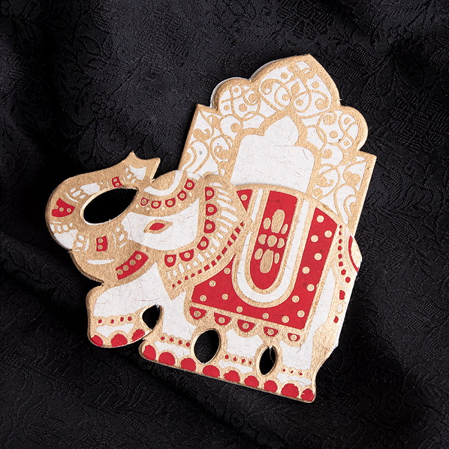 インドのギフトタグ 【象】 2 - 象さんの後ろにポケットがあり、そこにカードを差し込むことができます。