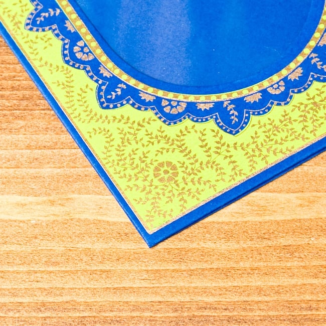 インドのフォトフレーム・ダブル【Chimanlals】ブルー×ライムグリーン 3 - UPにしてみました！美しいデザインとキラキラ輝くゴールドが可愛いですね＾＾