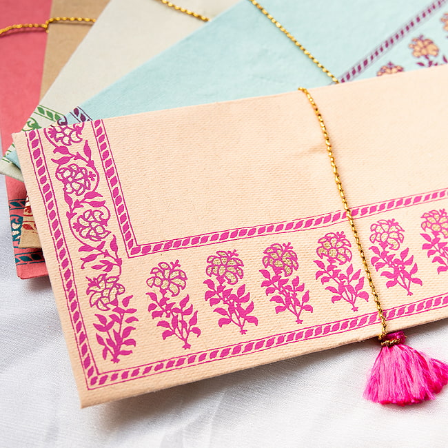 インドの封筒 - angana 2 - パッケージの中にはいろいろな色のカードが入っています