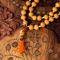 インドの数珠 - 白白檀 8mm珠全長：約96cm - サブ2