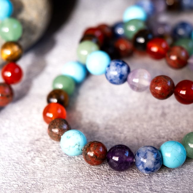 インドの彩り チャクラカラーストーンブレス 2 - 石の一つ一つに個体差がありそれぞれの表情がとても美しいです